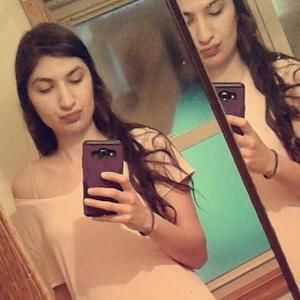 Meet your Posher, Sara